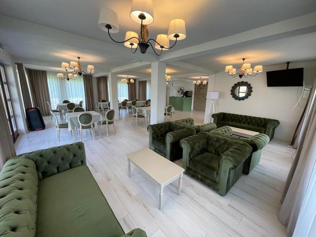 Mountain View Ceahlau Hotel Bagian luar foto
